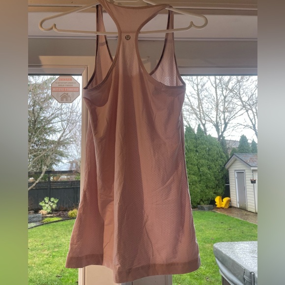 Lululemon racerback tank | Size 6 - Picture 2 of 3